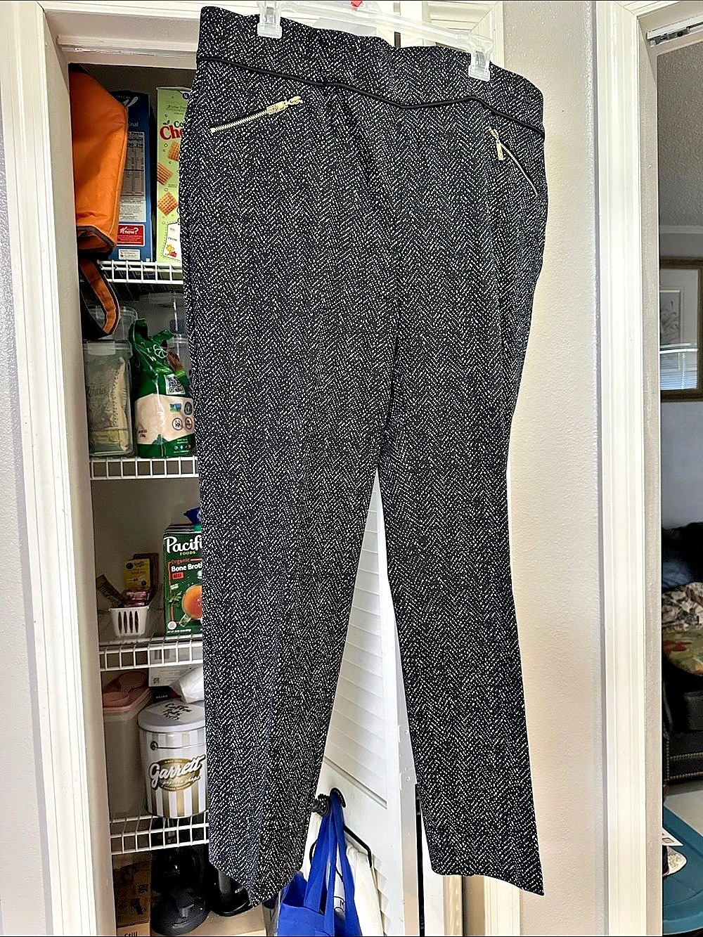Black & White Skinny Pants
